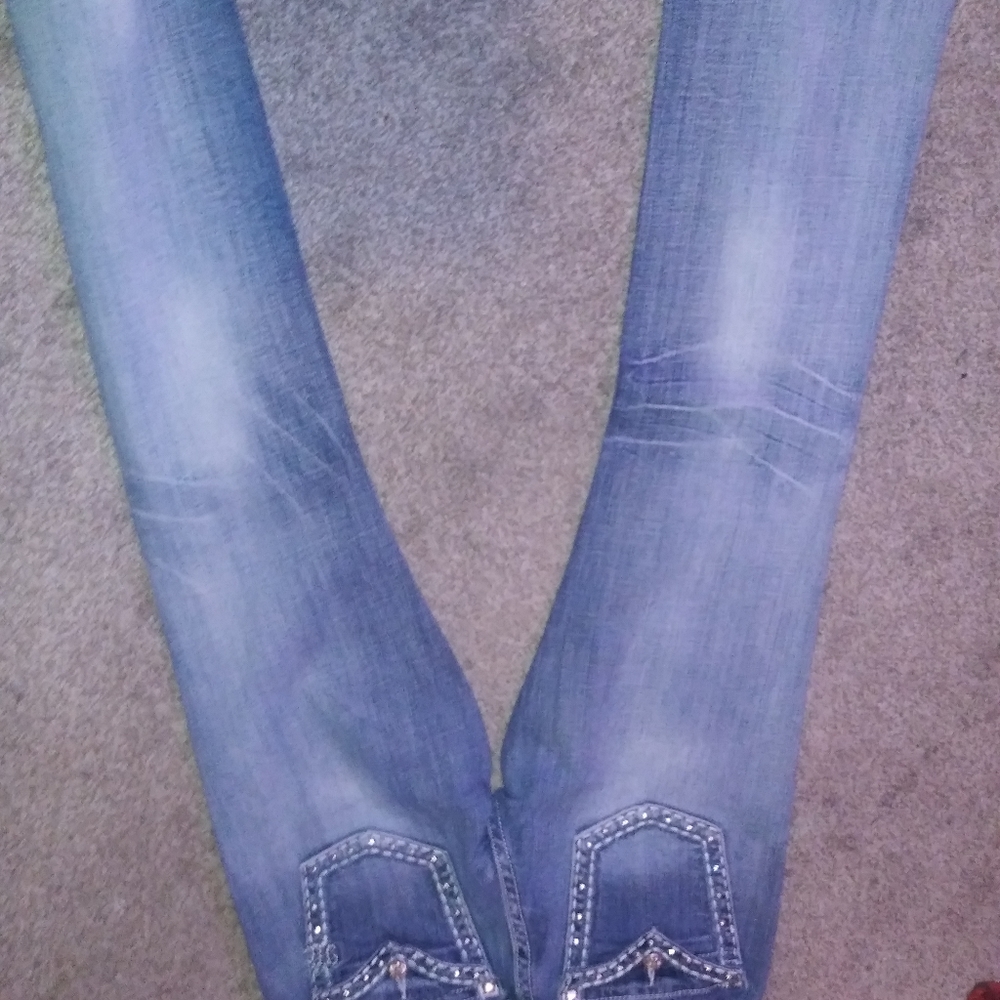 Jeans - Picture 2 of 3